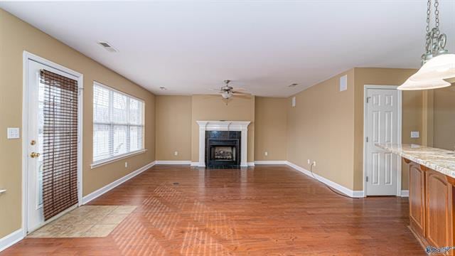 5311 Frankford Dr SE