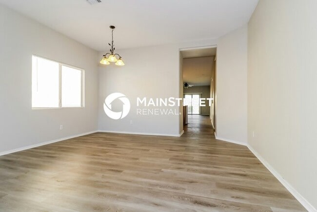 Photo - 4 Bedroom Pet-Friendly Home in SURPRISE, A...