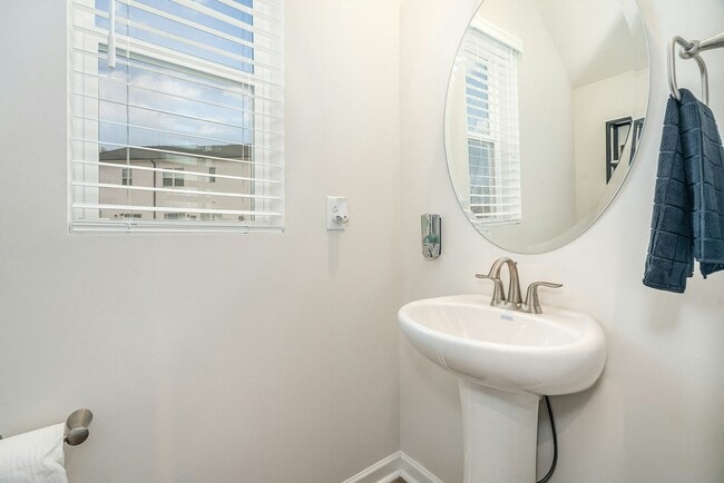 Photo - 2219 Endeavor Run