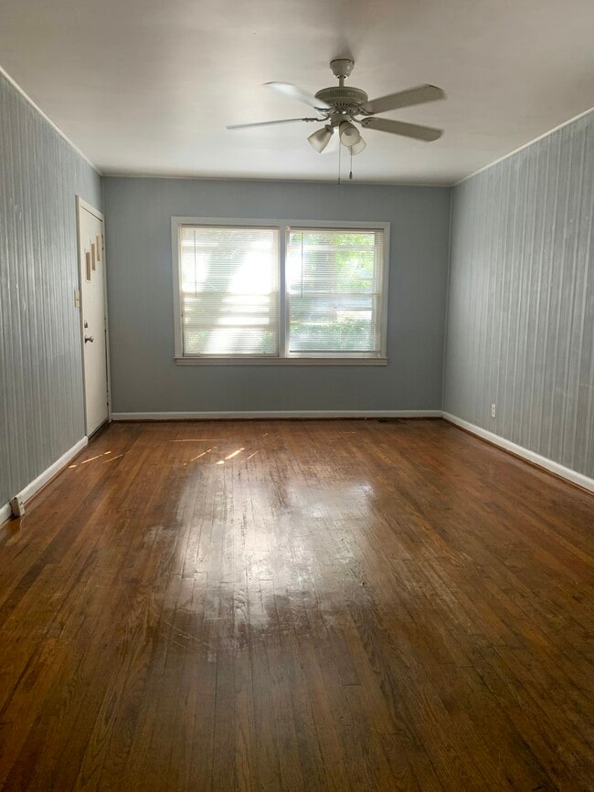 Photo - 117 Shadowmoor Dr