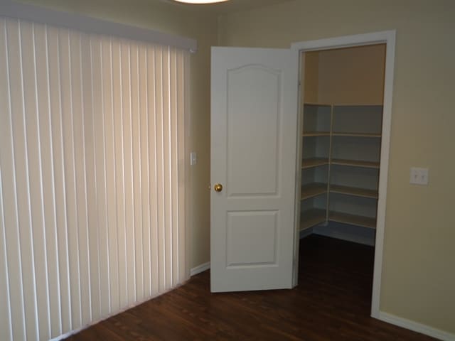 Photo - 211 E Valley View Dr