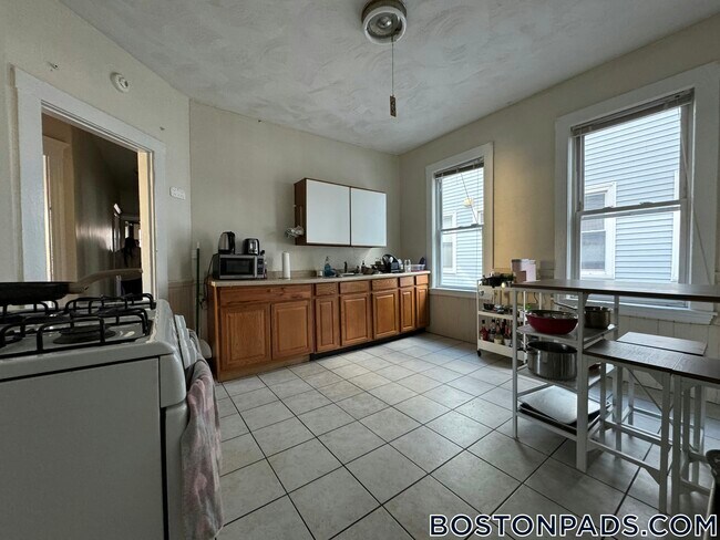 Photo - 5 Harvard Terrace Unit 2