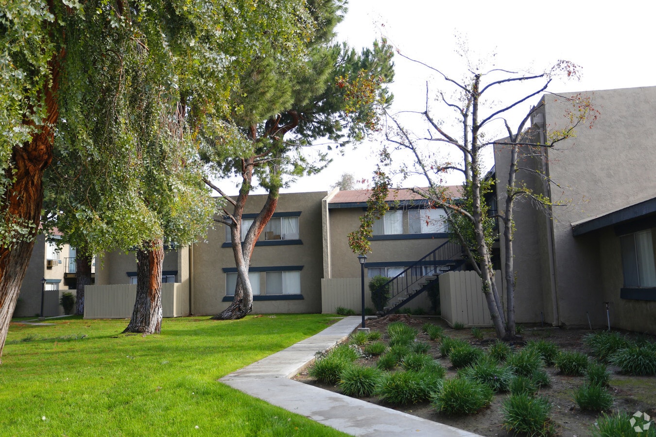 Photo - Stockdale Pines Apartments