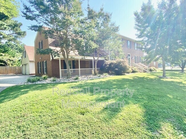 Building Photo - 3928 Oak Dr E Rental