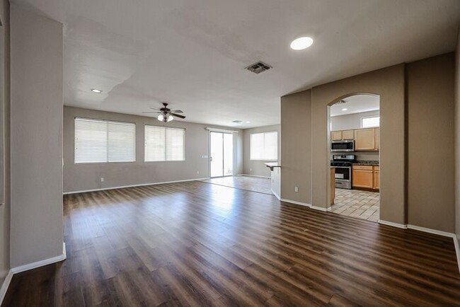 Photo - Lovely 4Bedroom/2Bath in the Heart of Chandler
