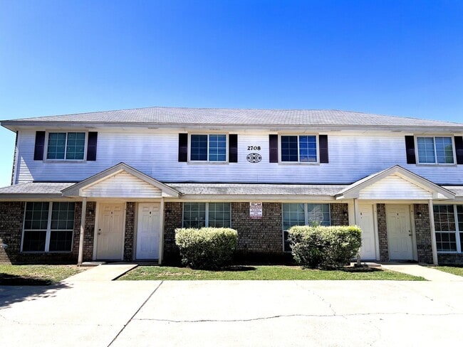 Building Photo - 2708 Vernice Loop Unit 2708-D Vernice Loop