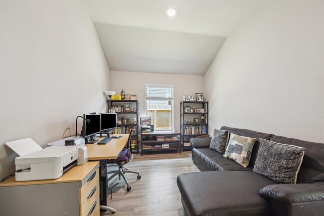 Photo - 6414 Fiddlewood Thicket Ln