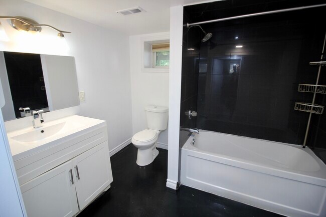 Photo - 64 Bunting Rd Unit basement