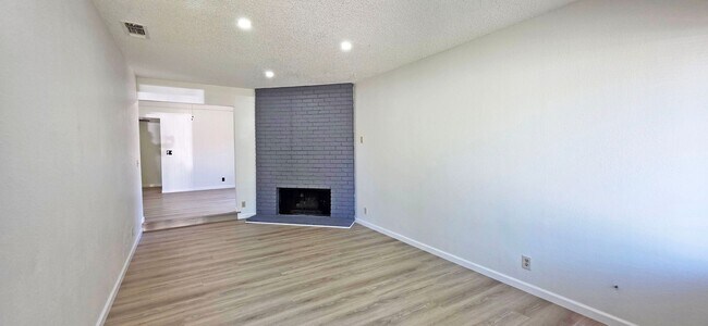 Building Photo - 9628-9628 Bradhugh Ct Unit 9626 Bradhugh Ct. Rental