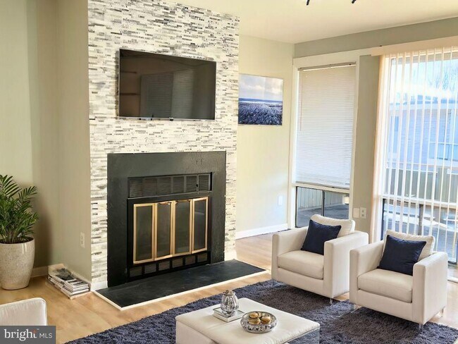 Photo - 7210 Donnell Pl Unit D3