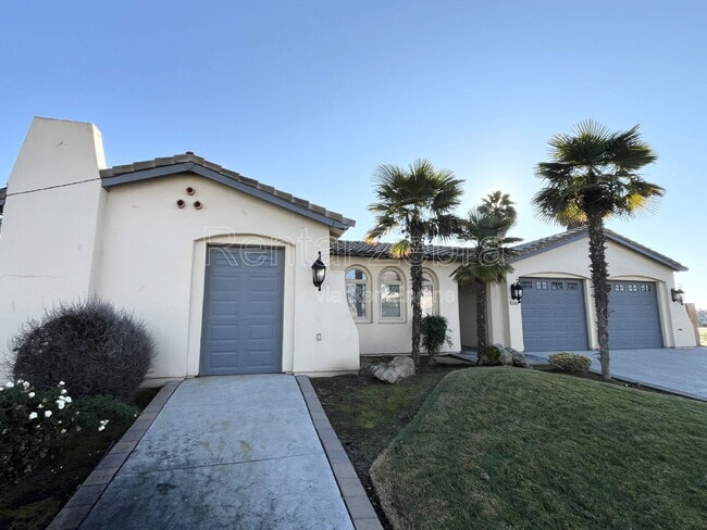 Building Photo - 13045 Ridgewood Way