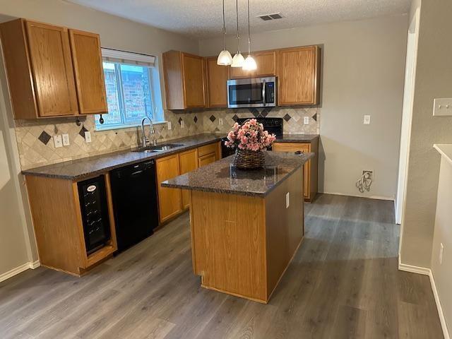 Photo - 2424 Rolling Ridge Dr