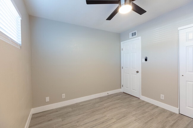 Photo - 1218 S Smith Rd Unit A