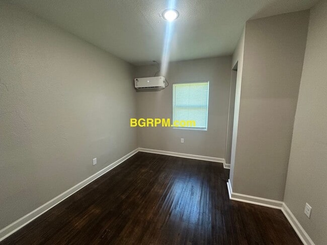 Photo - 4936-4938 Atkins Street Unit 4936 Atkins Street
