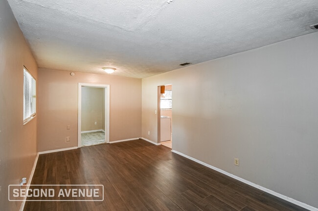 Photo - 2318 Looking Glass Ln