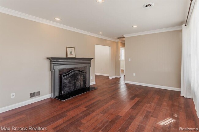 Photo - 1610 Yosemite Blvd