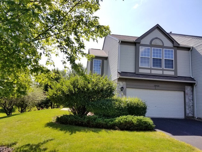 Photo - 1060 Stamford Ct Townhome