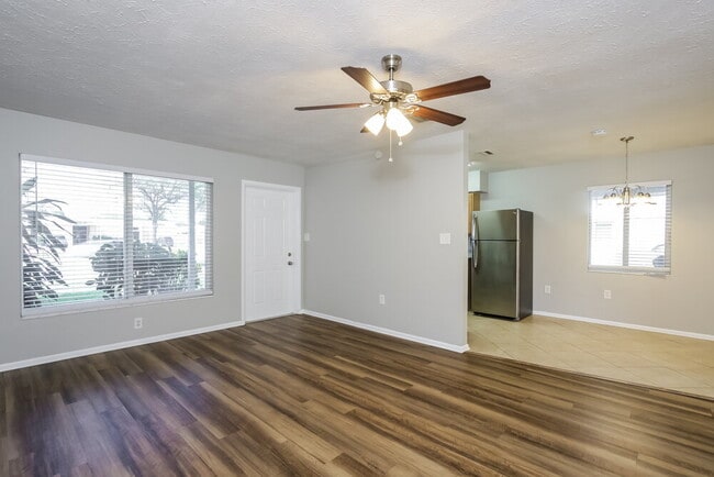 Photo - 4459 S Beneva Rd