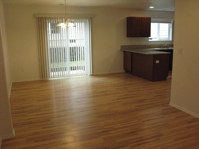 109 E Mizzou Ct Unidad D