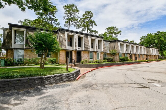 Photo - 12633 Memorial Dr Unit 114