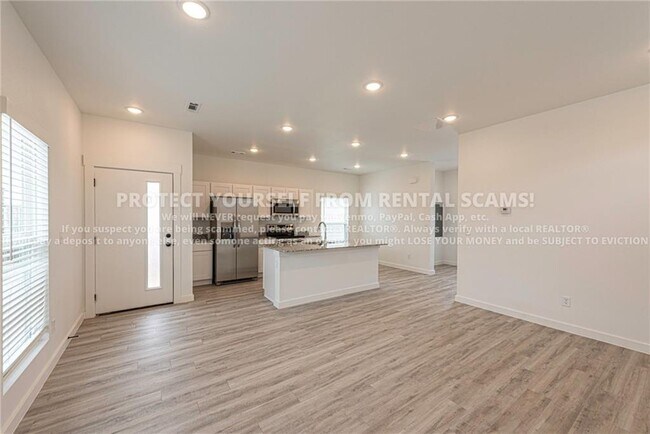 Photo - 621 St Charles Pl