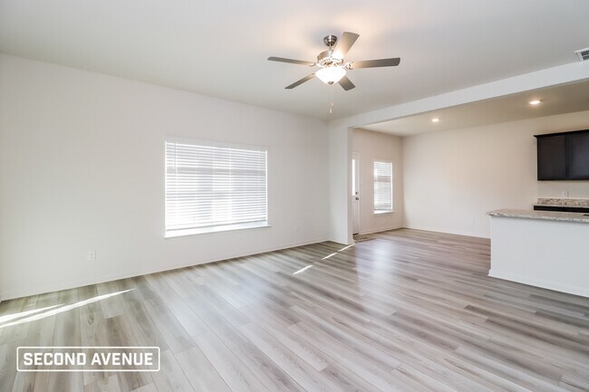 Photo - 504 Bennie Leonard St