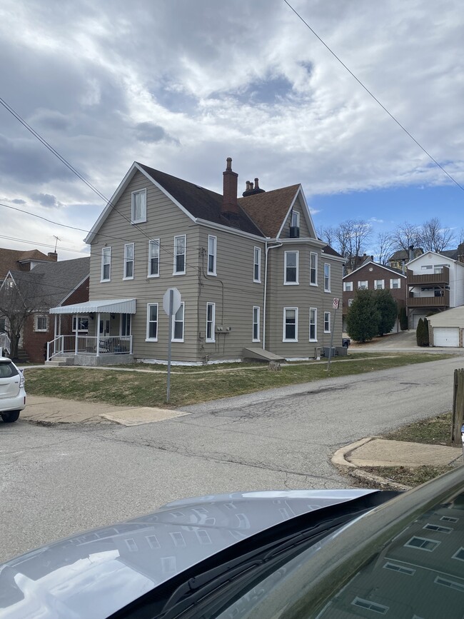 Photo - 114 Olympia St Unit 1