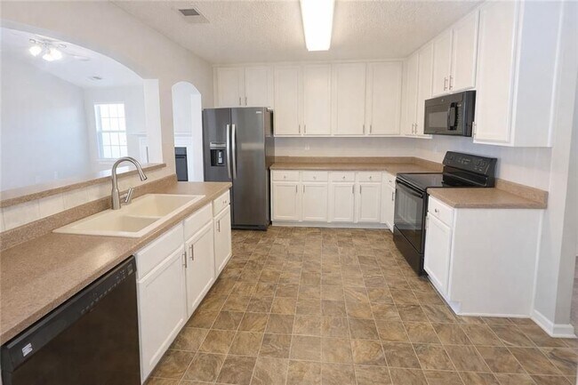 Photo - 728 Denise Ct