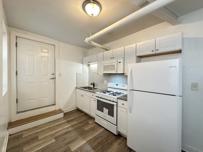 Photo - 4824 W Addison St Unit RG