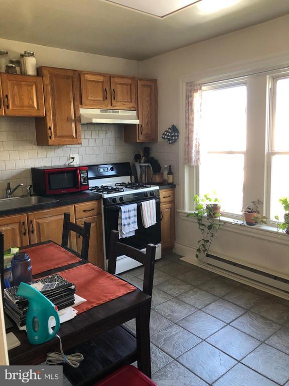 Photo - 167 W 7th Ave Unit 2