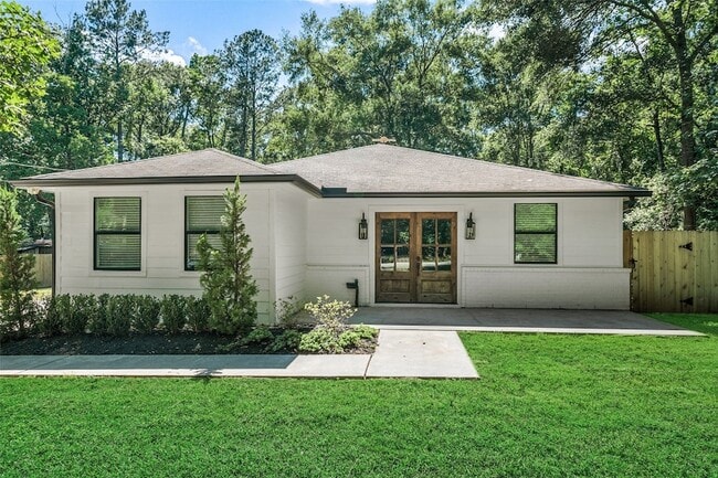 Photo - 4884 Holly Ln W
