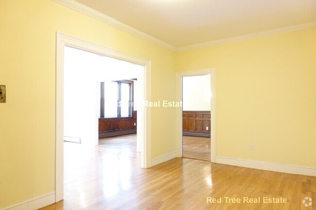 Building Photo - 2009 Commonwealth Ave Unit 2 Rental