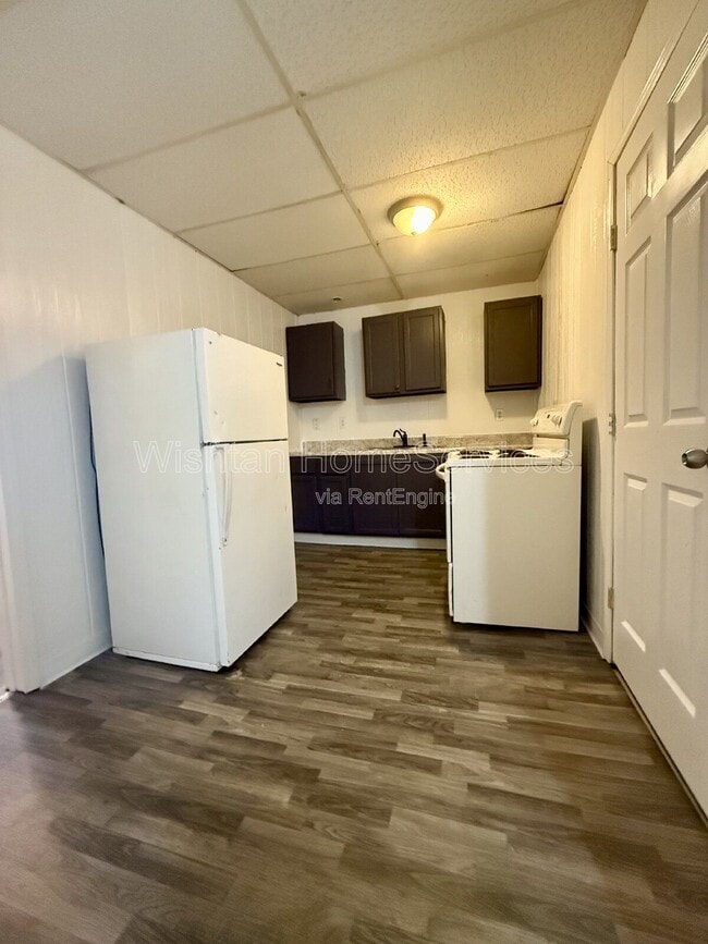Building Photo - 636 Payson Ave Rental