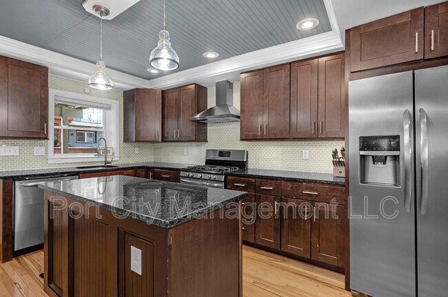 Photo - 14 N Streeper St