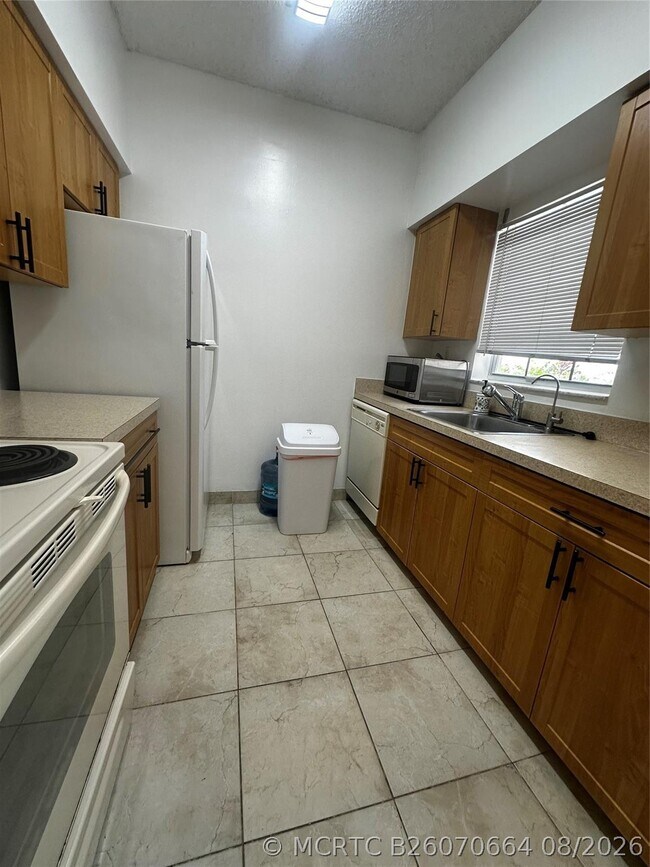 Photo - 820 Cypress Park Way Unit I2