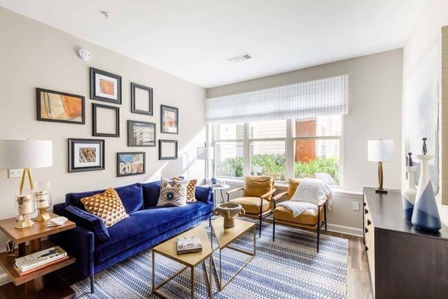 Modera Founders Row