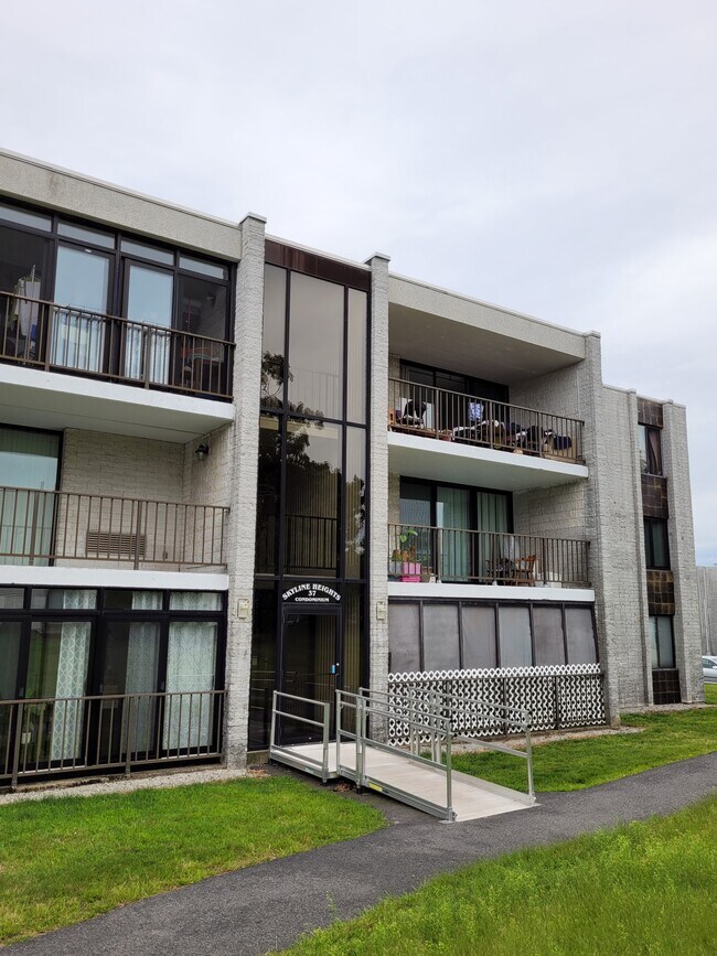 Photo - 37 Skyline Dr Condo Unit 8