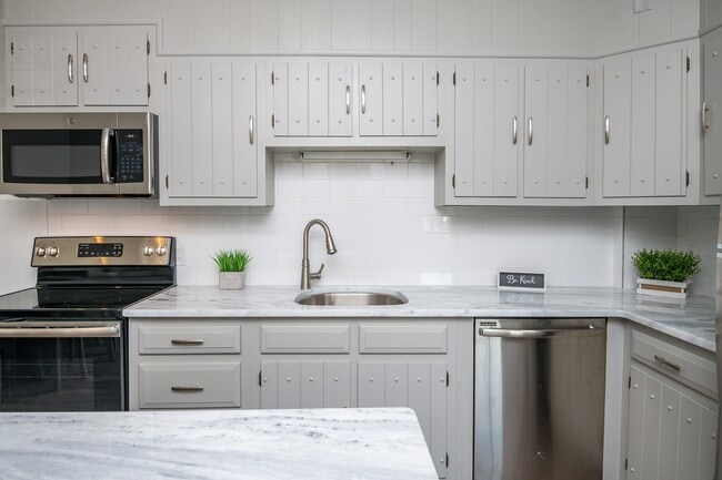 Photo - 334 Penn Ave Unit 1st Floor