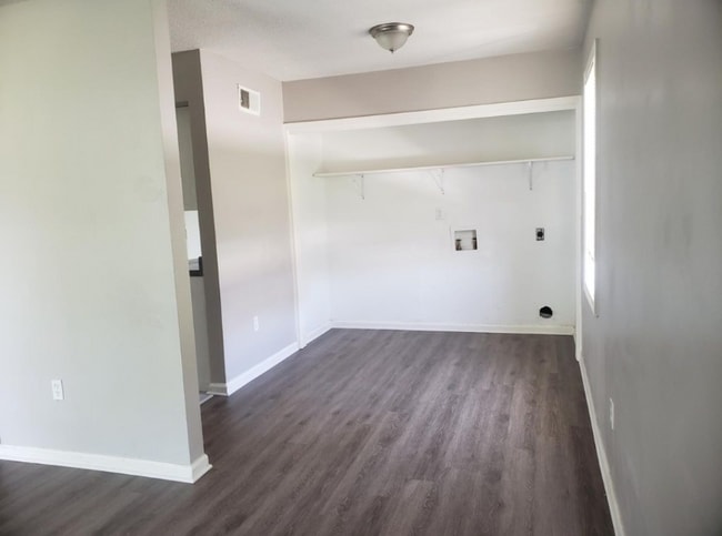 Photo - 797 Cavalier Dr