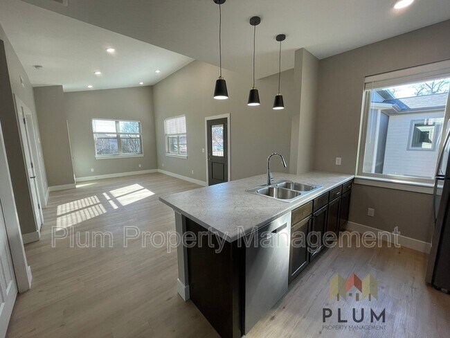 Photo - 1720 S 14th St W Unidad 202