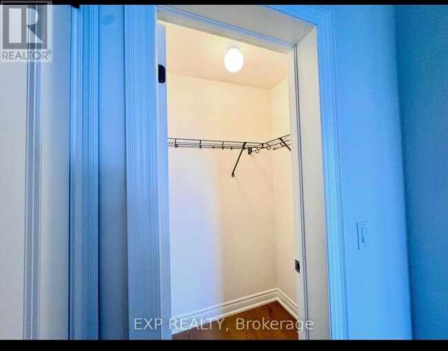 Photo - 553 Vine Cliff Blvd