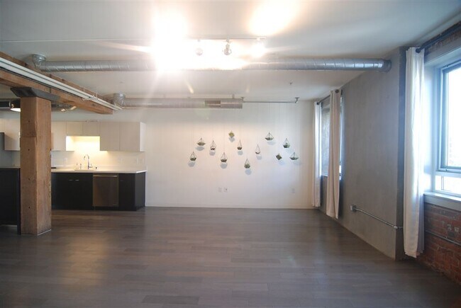 Photo - 527 Molino St Unit 208