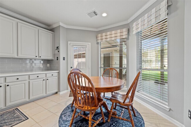 Photo - 15718 Sweetrose Pl