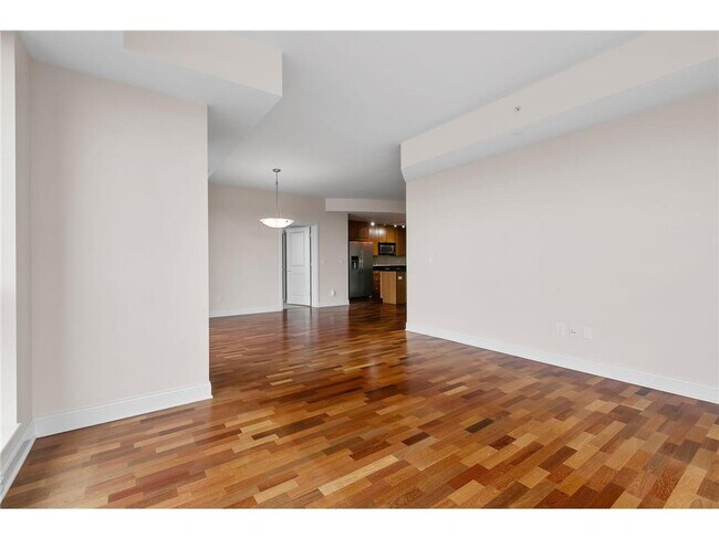 100 3rd Ave S Unit 1403