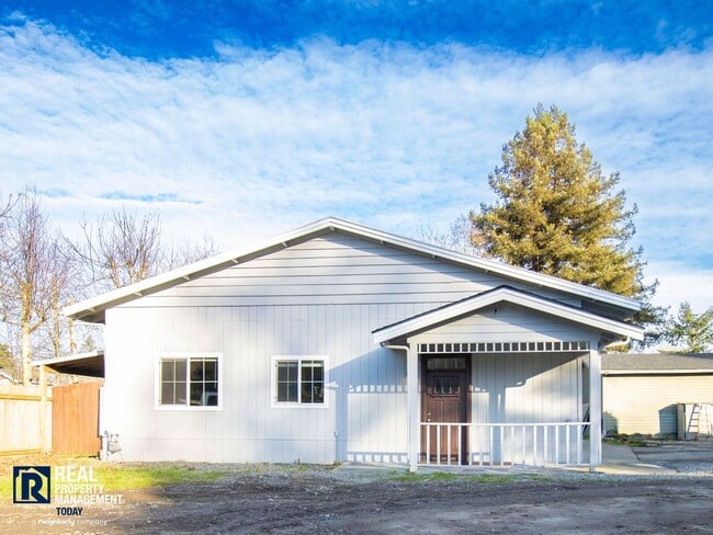 Photo - Mills - 2817 (Advertising Only) Unit 1