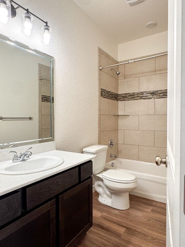 Photo - Great Location Townhome