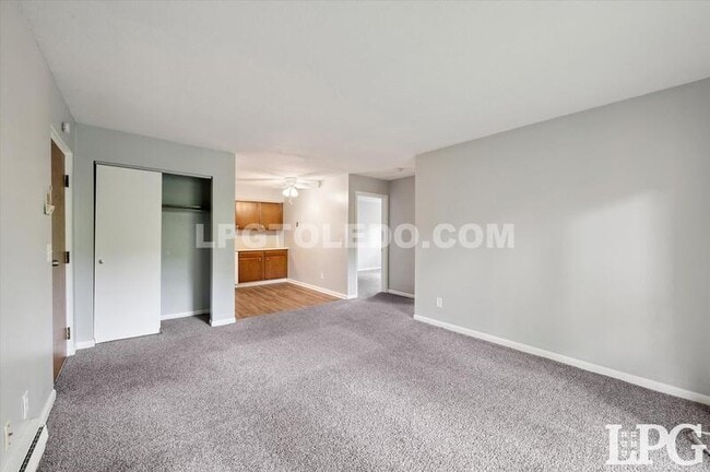 Photo - 3348 Arlington Ave Unidad 6