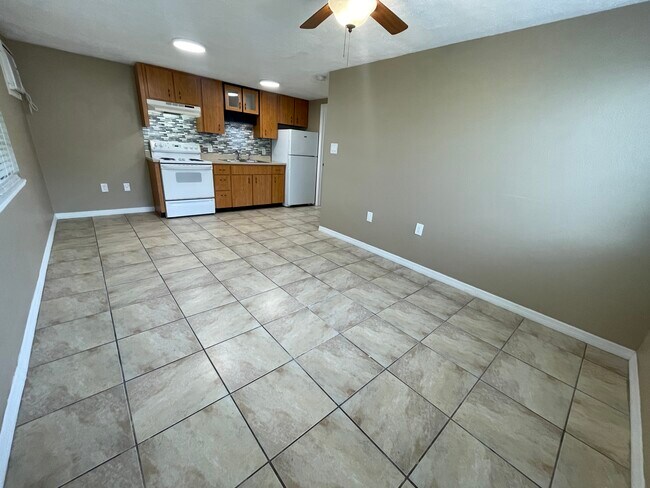 Photo - 1203 W Pierce St Unidad 1203