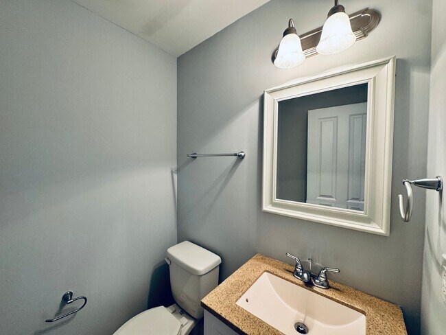 Photo - Newer Townhouse (Wiggington Place)