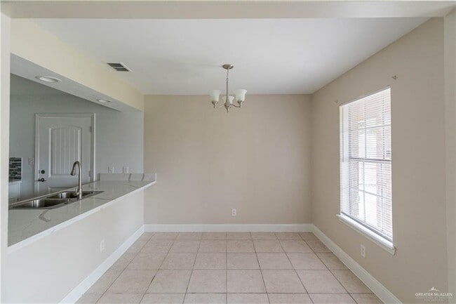 Photo - 18 Yucca Ave